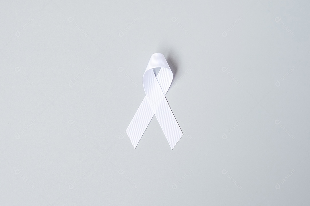 Novembro mês de conscientização do câncer de pulmão, democracia e dia internacional da paz. fita branca em fundo cinza