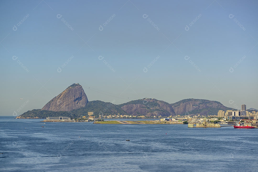Rio de Janeiro, Brasil. Centro da cidade visto da ponte Rio-Niterói