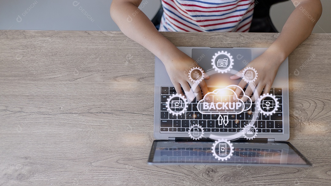 Compartilhamento de empresária, backup, download, upload