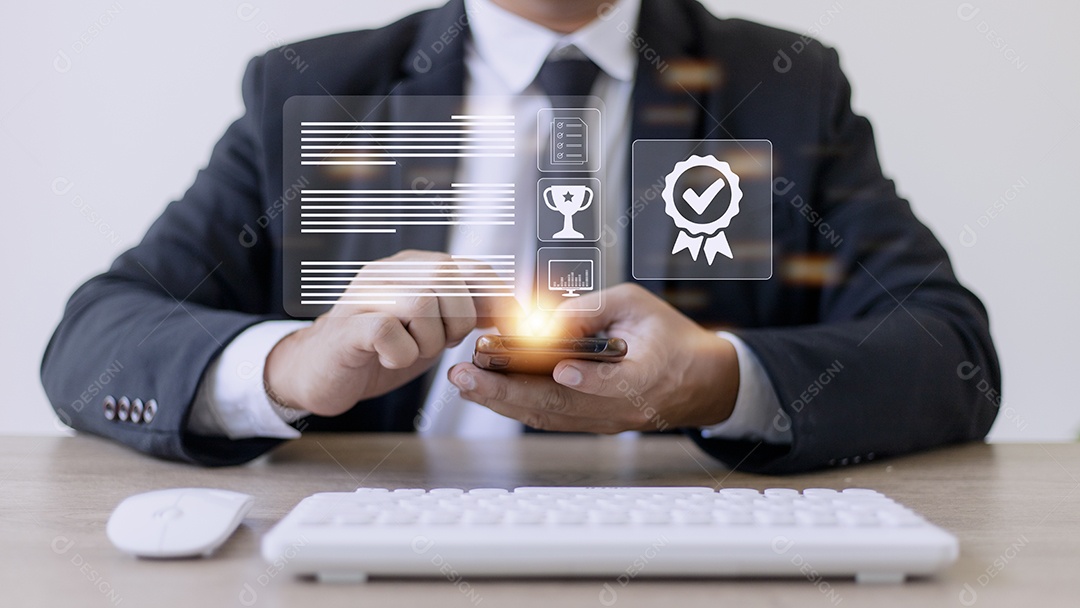 Um empresário operando com a garantia de qualidade, garantia