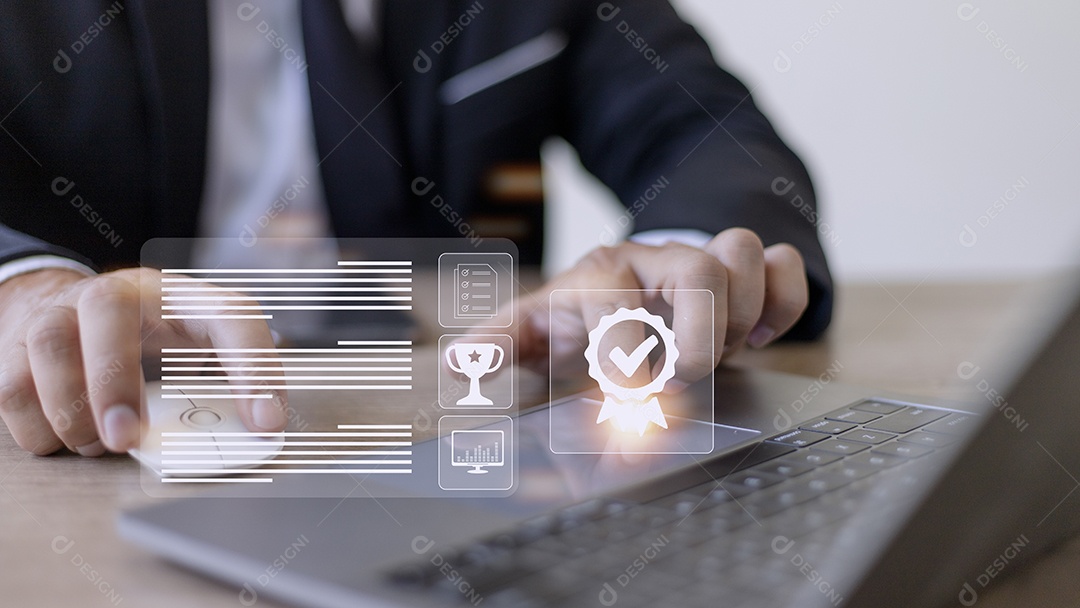 Um empresário operando com a garantia de qualidade, garantia