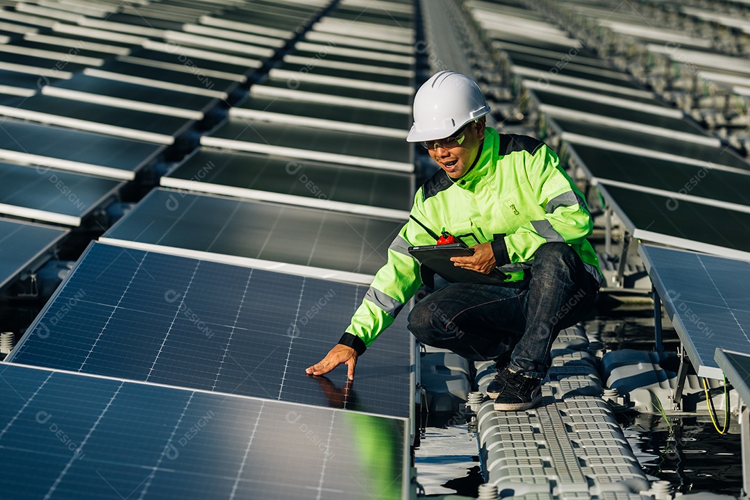 Energia fotovoltaico sobre espaço industrial de energia solar