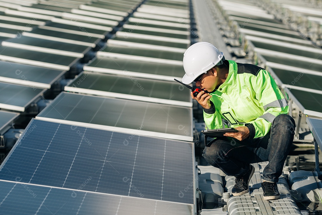 Energia fotovoltaico sobre espaço industrial de energia solar