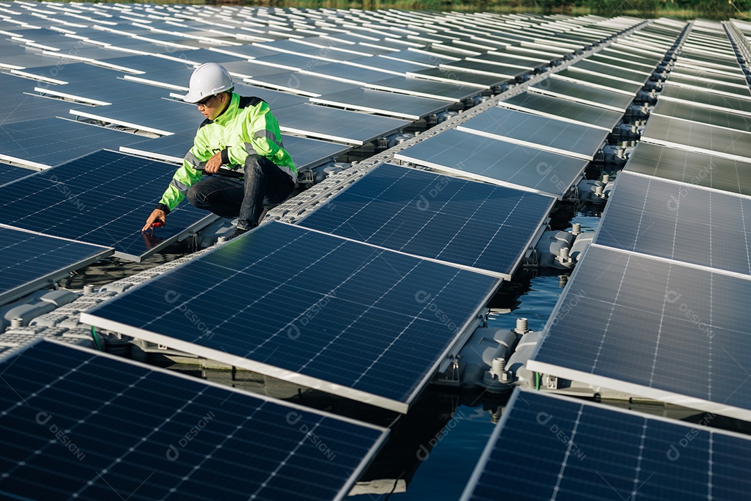 Energia fotovoltaico sobre espaço industrial de energia solar