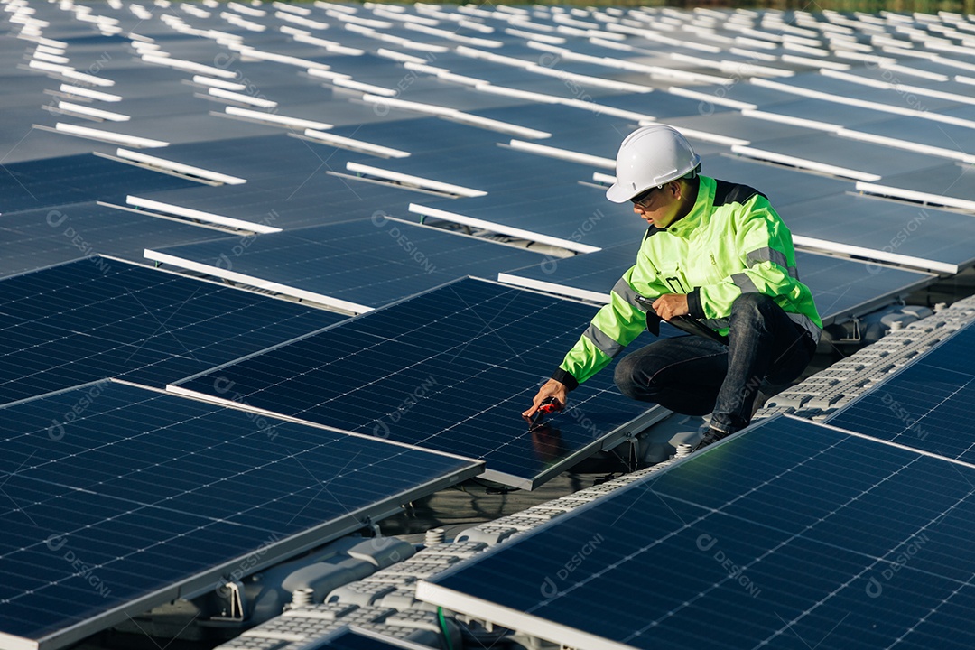 Energia fotovoltaico sobre espaço industrial de energia solar