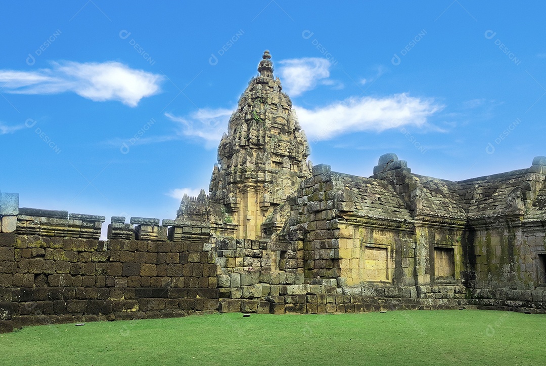 Parque histórico Phanom Rung é a arquitetura antiga de Castle Rock há cerca de mil anos