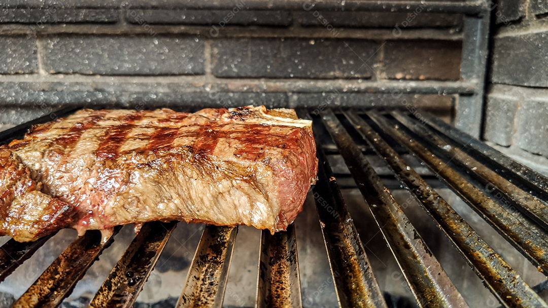 Carne assada grelhada churrascaria