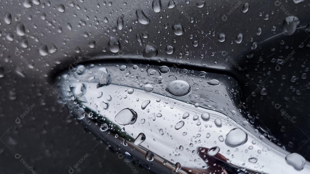 Respingos de agua bolhas sobre vidro