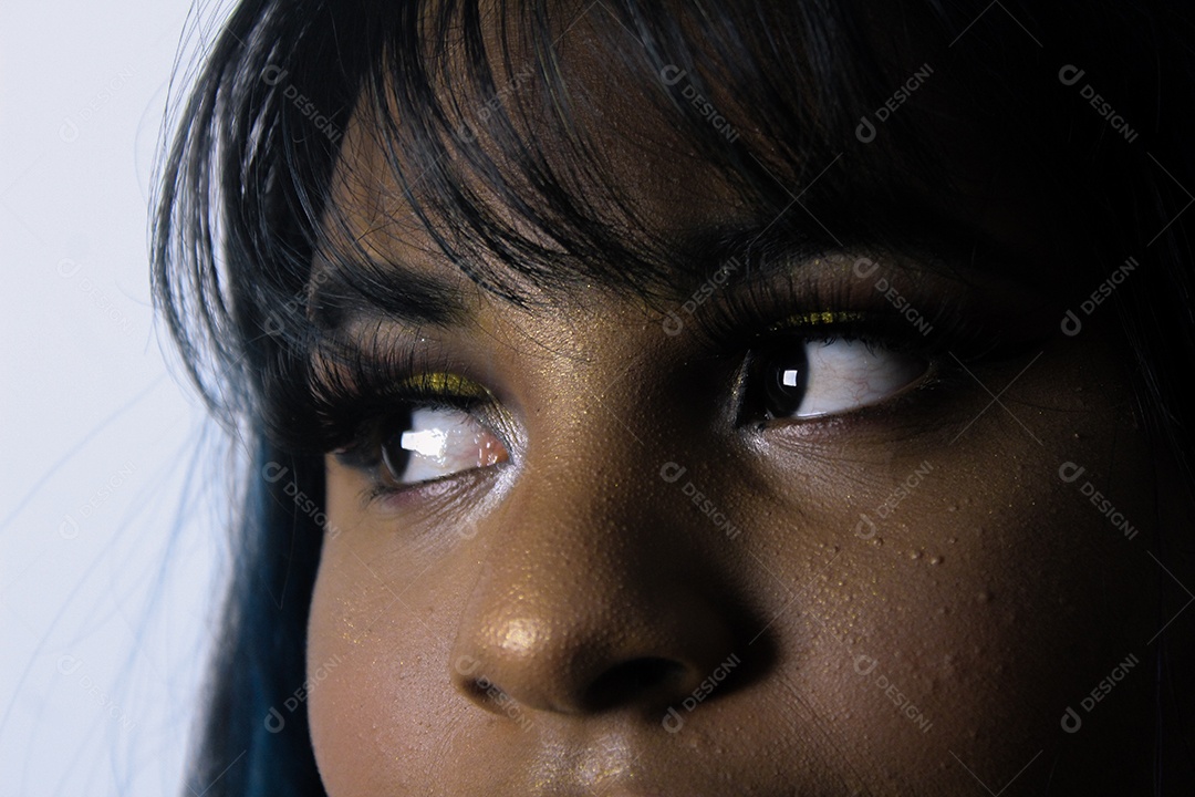Lindo olhar mulher morena