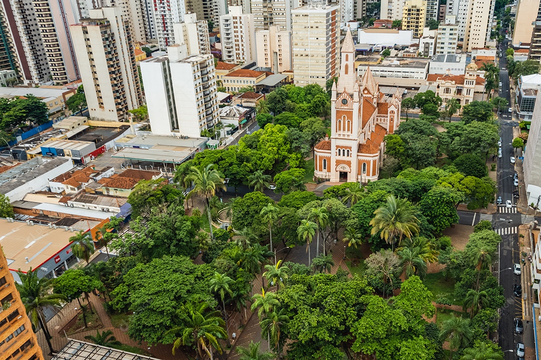 Catedral Metropolitana de Ribeirão Preto São localizada no centro de Ribeirão Preto