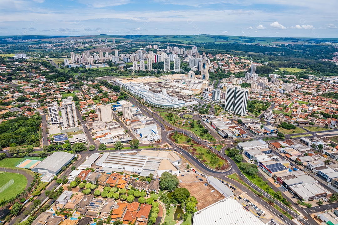 Catedral Metropolitana de Ribeirão Preto São localizada no centro de Ribeirão Preto