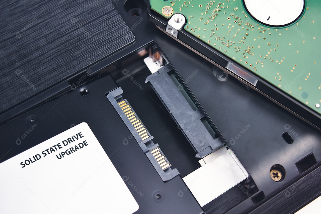 Conexão de interface para Solid State Drives (SSD) e laptop