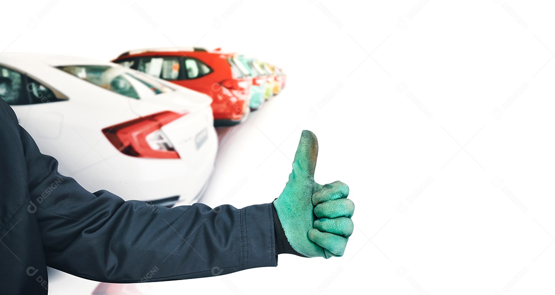 O mecânico recebe um polegar para cima e o pano de fundo do grupo de veículos