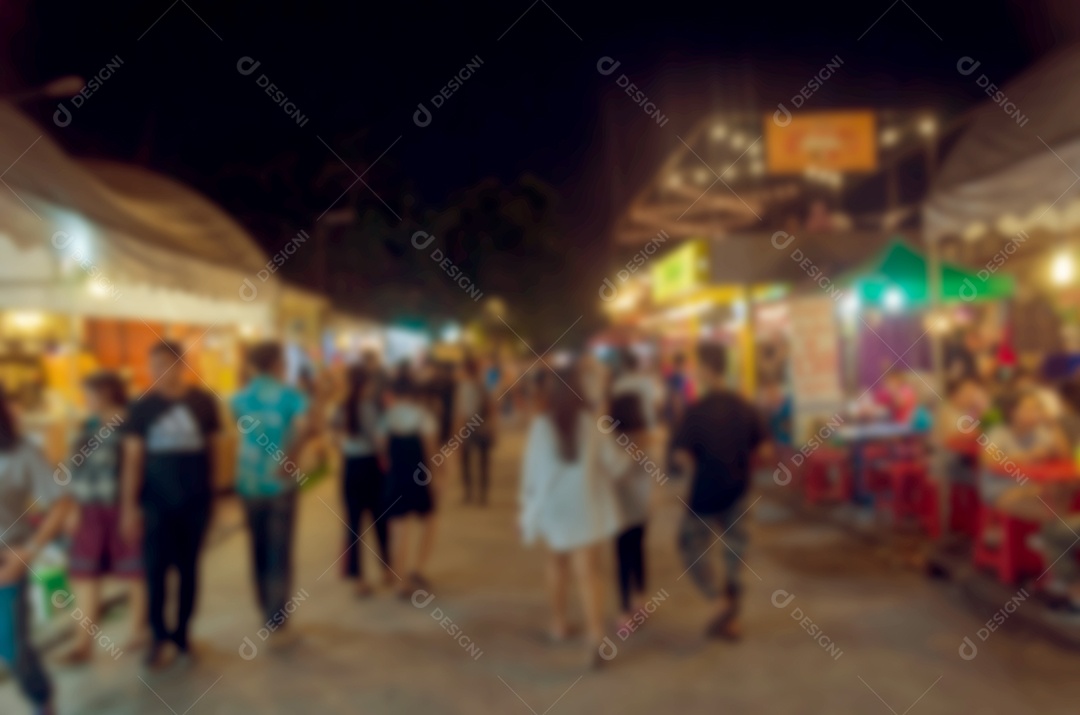 Desfocar o fundo do mercado noturno.