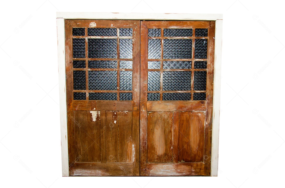 Porta de madeira isolada no fundo branco.