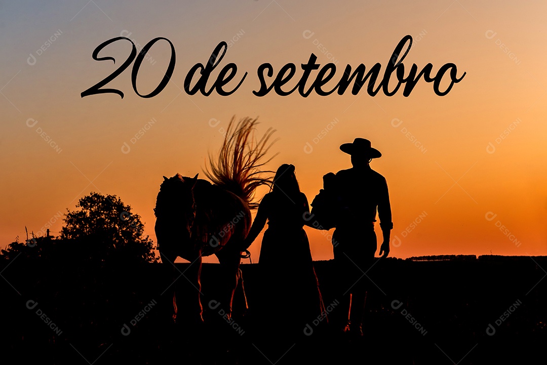 Cavalo e família gaúcha na fazenda ao pôr do sol silhueta.