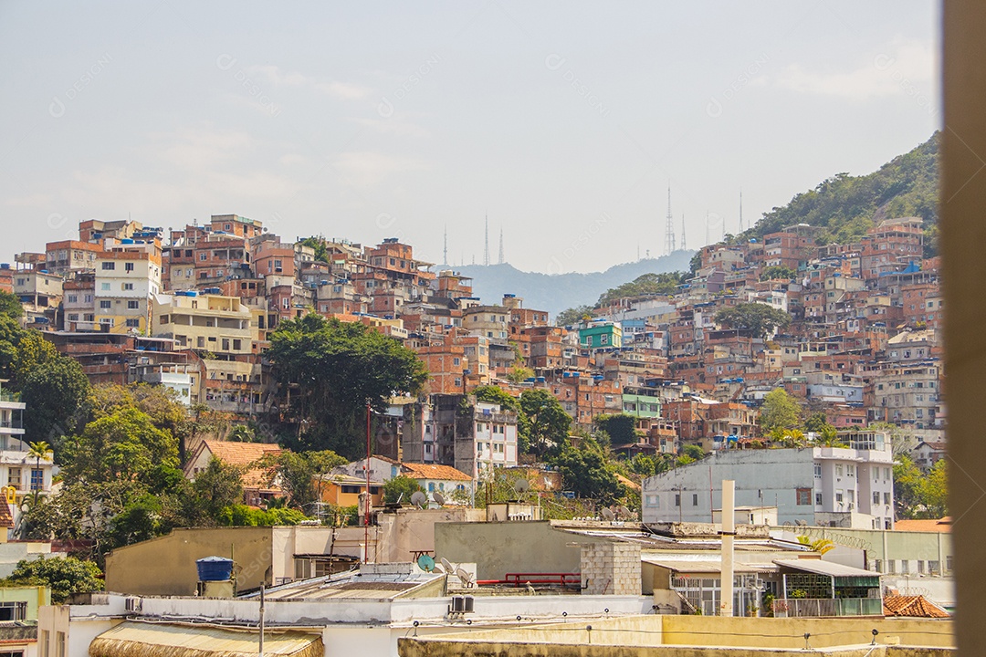 Favela do Cantagalo no bairro de Ipanema do Rio de Janeiro Brasil.