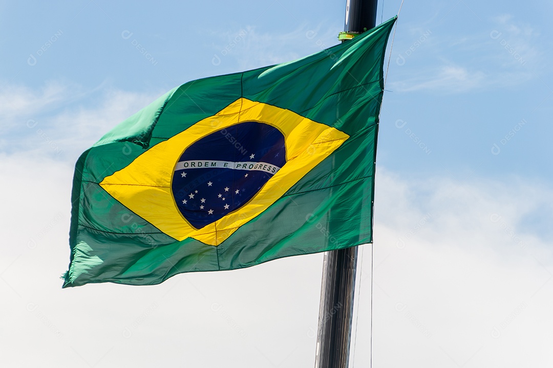 Bandeira brasileira ao ar livre no Rio de Janeiro Brasil.