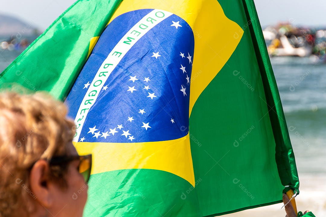 Bandeira brasileira ao ar livre no Rio de Janeiro Brasil.