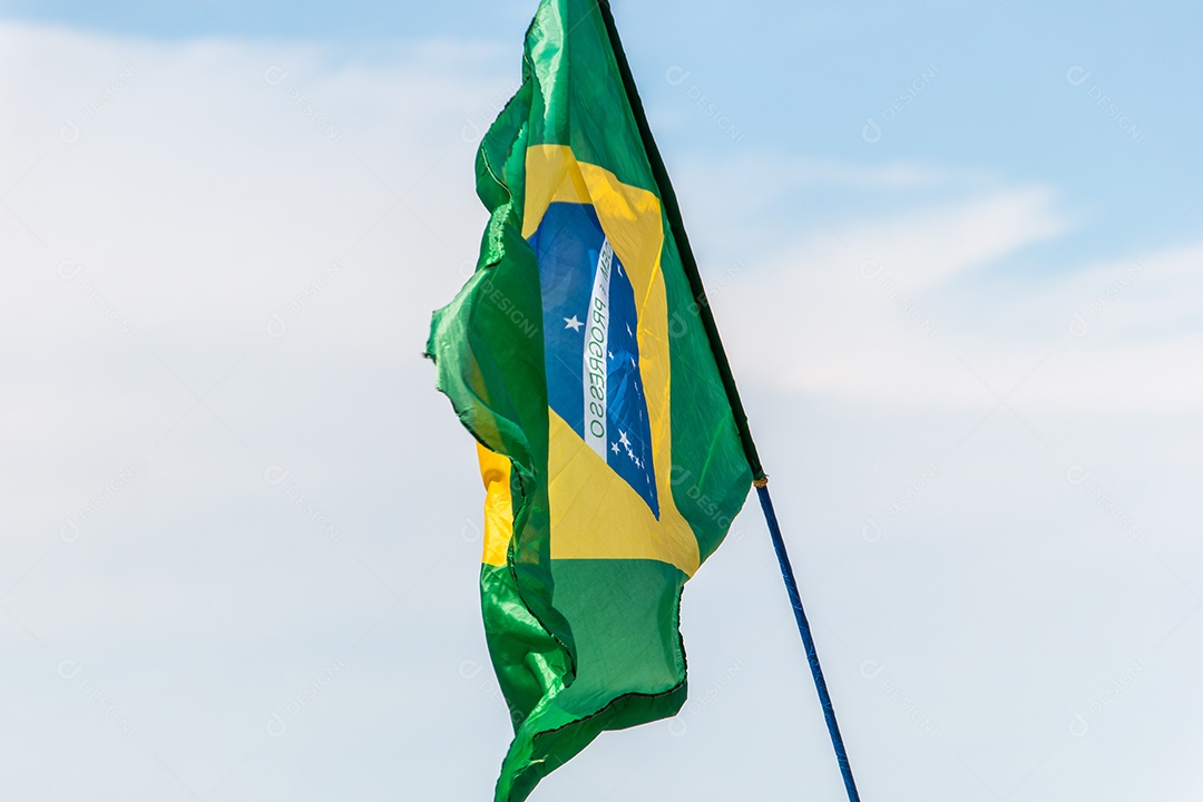 Bandeira brasileira ao ar livre no Rio de Janeiro Brasil.