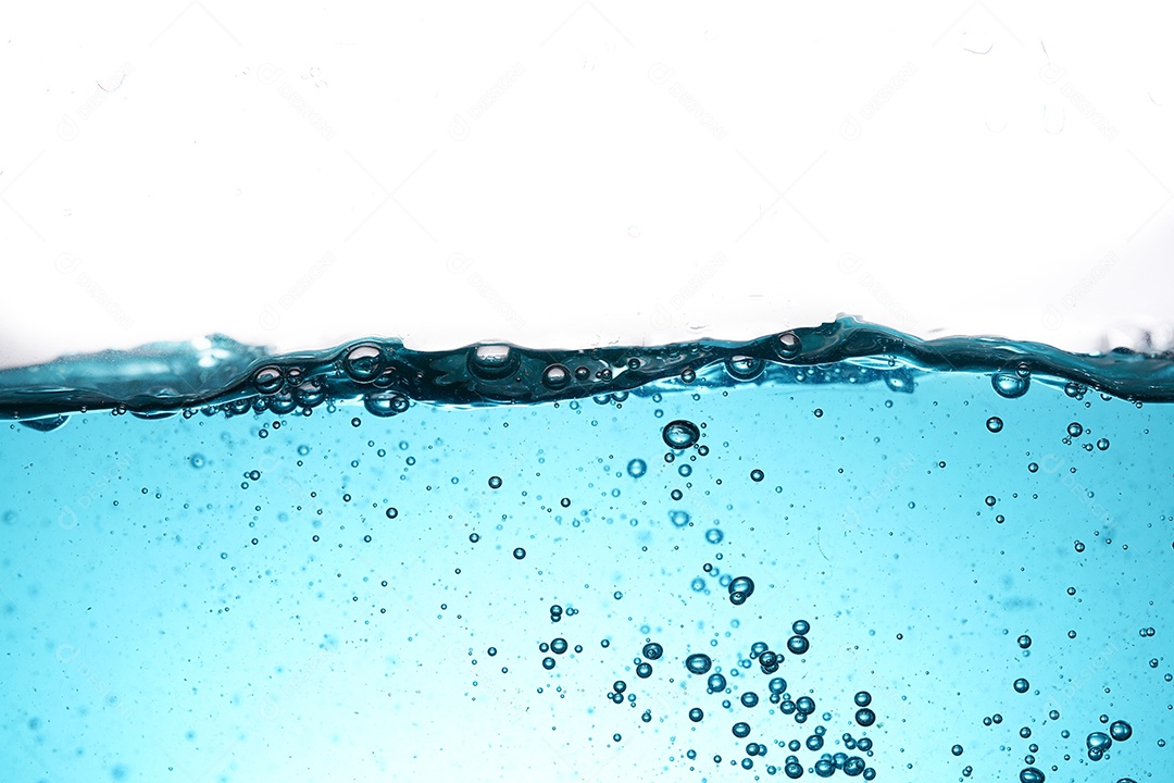 Foto do uso de água limpa ao fundo