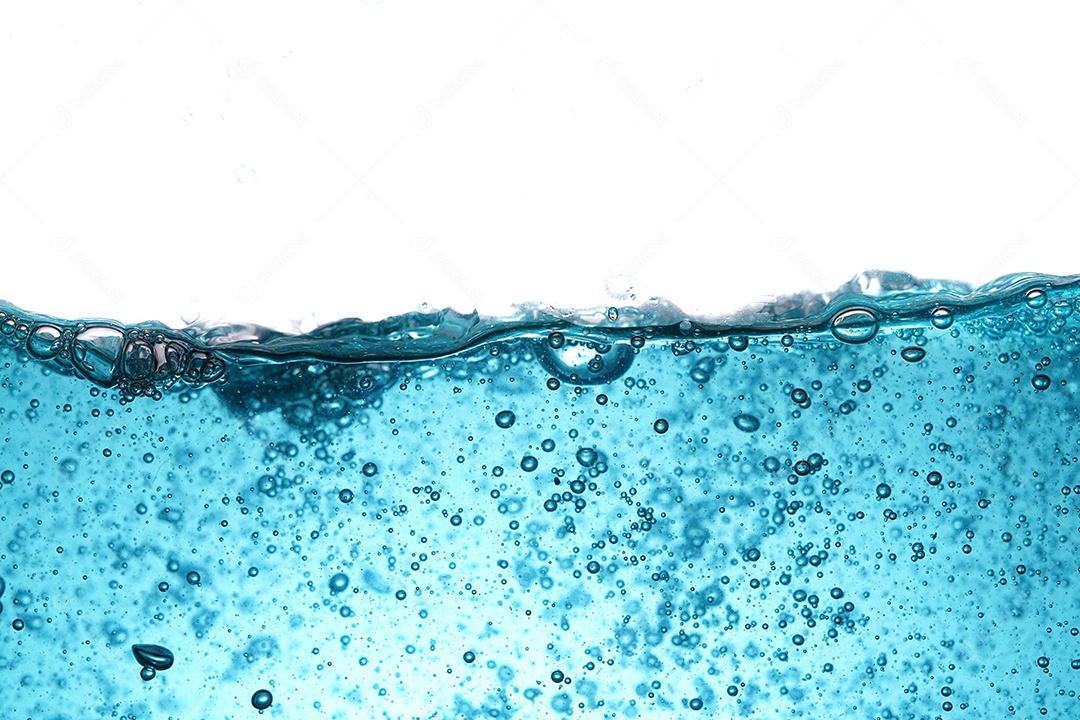 Foto do uso limpo da água ao fundo