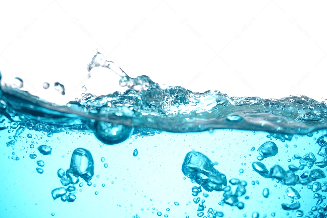 Água com muitas borbulhas.