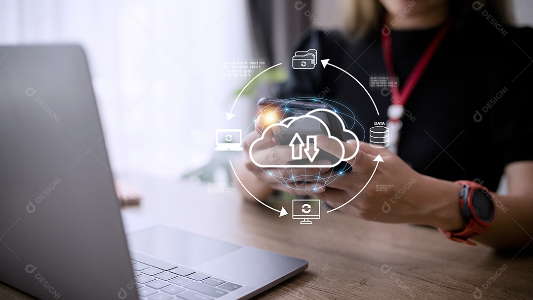 Conceito de tecnologia de serviço em nuvem com ícones de armazenamento de dados digitais.