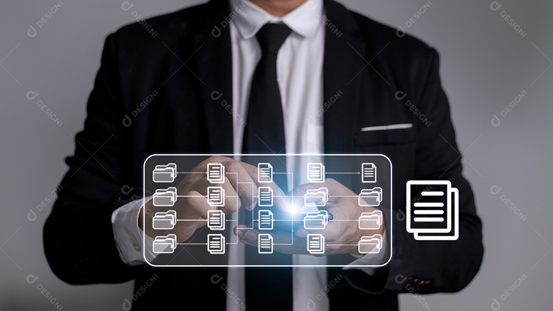 Sistema de gerenciamento de documentos (DMS) sendo configurado pelo consultor