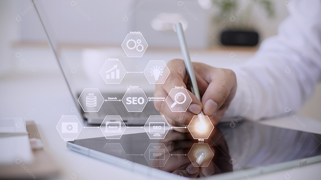 SEO. Motor de Otimização de Busca. Marketing online digital e conceito de tecnologia Inetrmet.