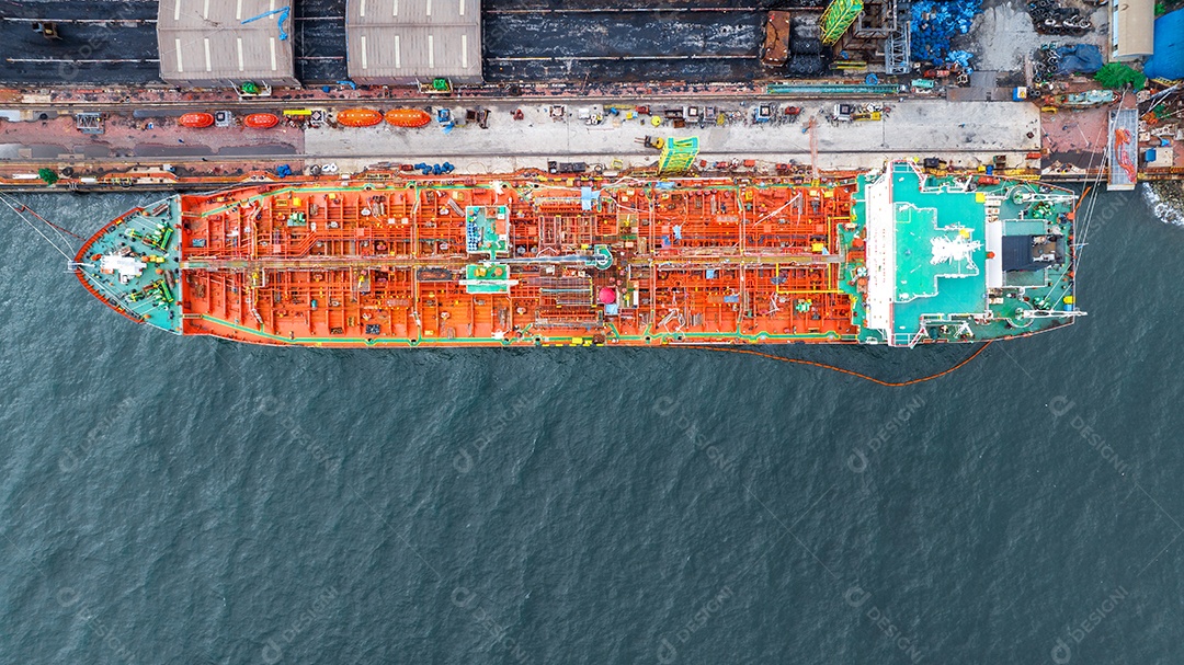 Navio petroleiro de gás bruto, navio de contêiner de carga atracação offshore em Ocean Bay Petroleum Transporte e logística de importação de exportação de produtos químicos, vazamento de óleo do navio, navio de produtos petrolíferos industriais