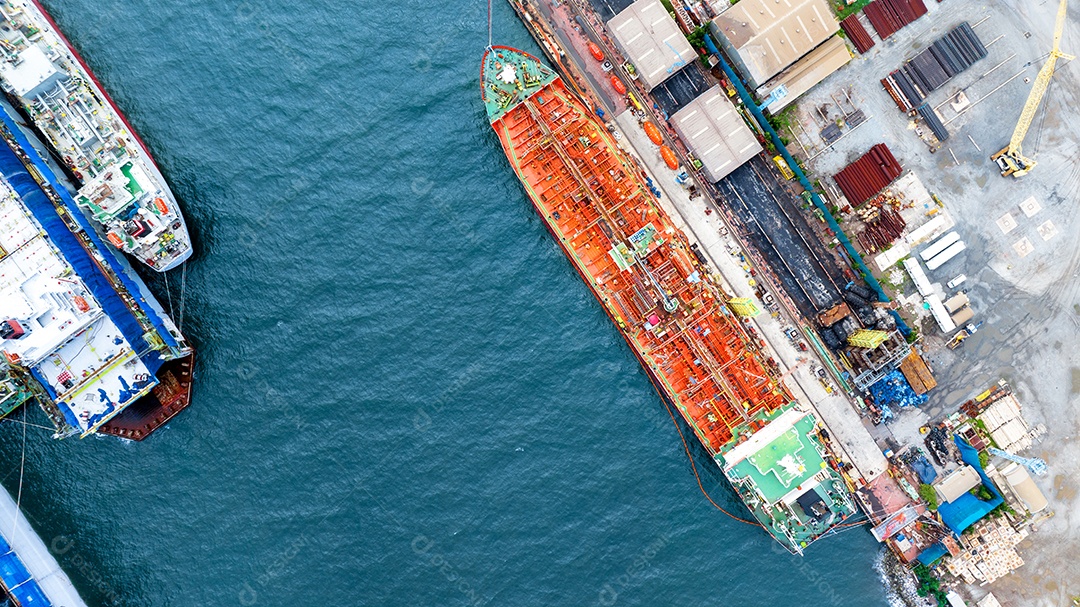 Navio petroleiro de petróleo bruto, navio porta-contentores de carga atracação offshore