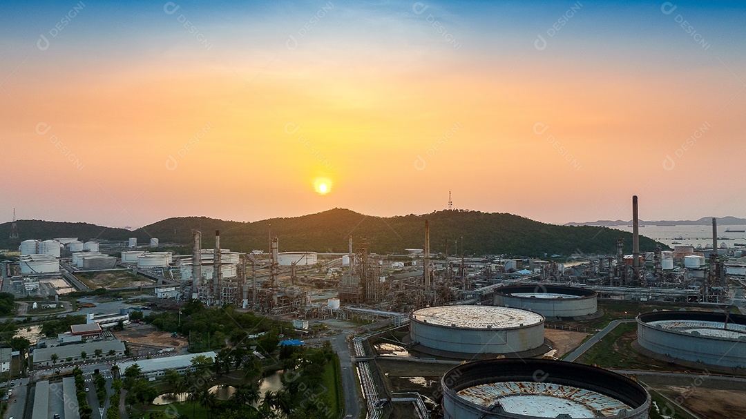 Refinaria de Petróleo Gás Química Equipamentos Prodição importação exportação