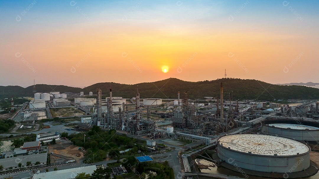 Refinaria de Petróleo Gás Química Equipamentos Prodição importação exportação