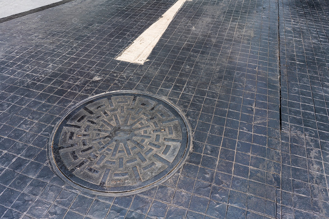 Tampa de bueiro esgotos