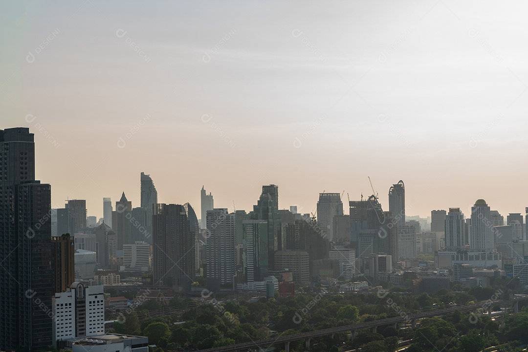 Skyline da cidade e arranha-céus Bangkok Tailândia. Bela vista em Bangkok