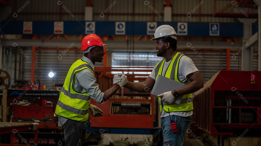Trabalho em equipe e grupo de trabalhadores de espírito de equipe