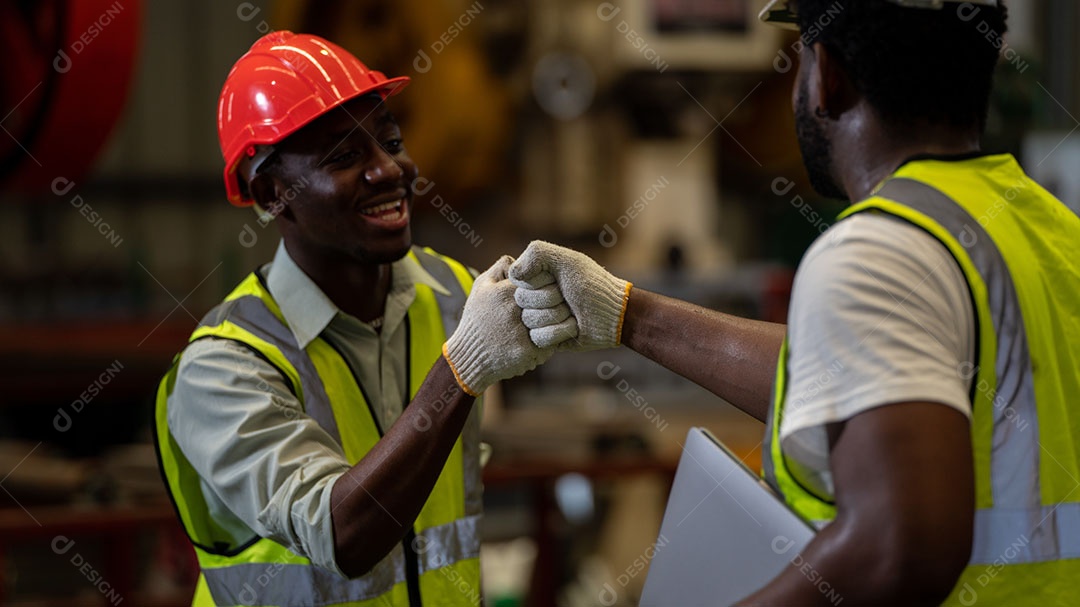 Trabalho em equipe e grupo de trabalhadores de espírito de equipe