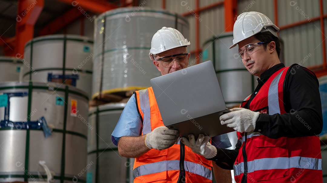 Trabalho em equipe e grupo de trabalhadores de espírito de equipe