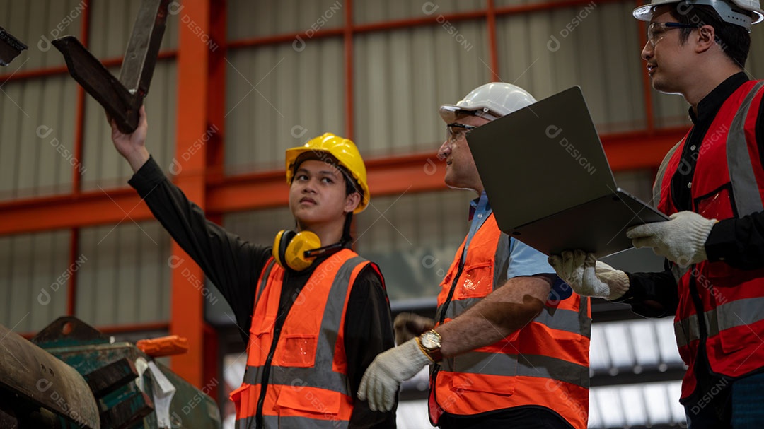 Trabalho em equipe e grupo de trabalhadores de espírito de equipe