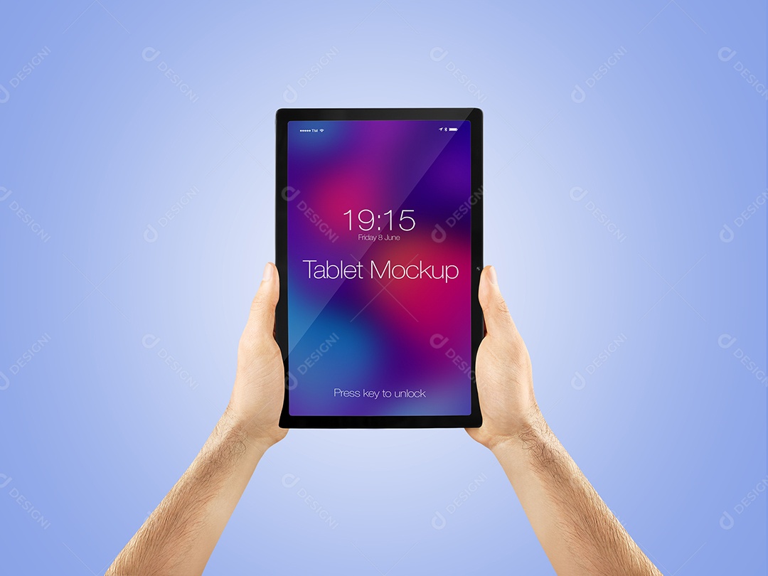 Tablet Mockup na Mão Vertical PSD
