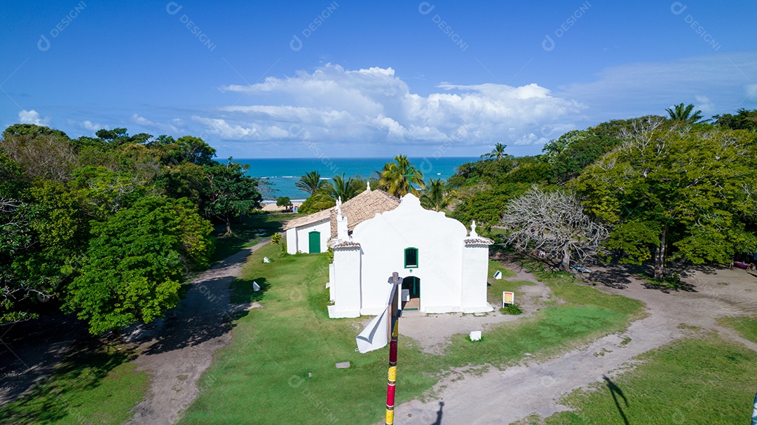 Vista aérea de Trancoso, Porto Seguro, Bahia, Brasil. Pequena capela no centro histórico de Trancoso