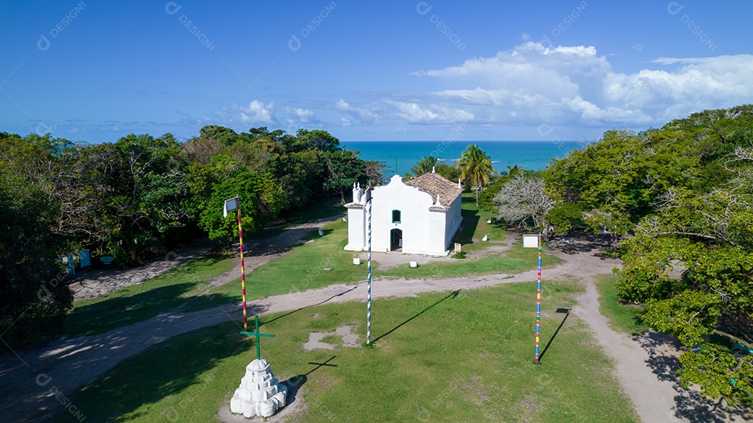 Vista aérea de Trancoso, Porto Seguro, Bahia, Brasil. Pequena capela no centro histórico de Trancoso