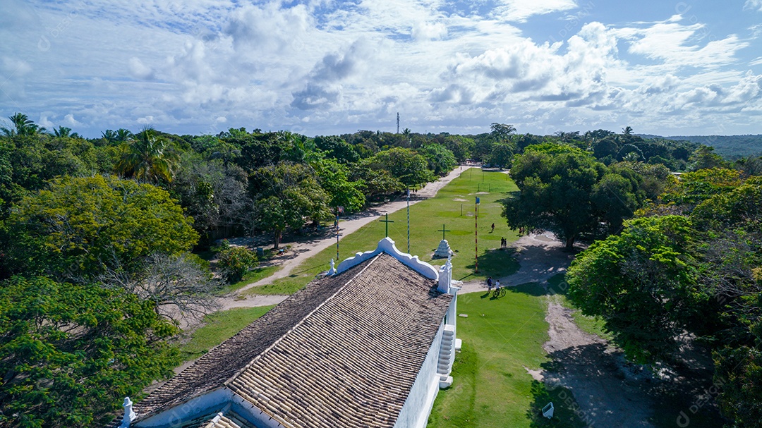 Vista aérea de Trancoso, Porto Seguro, Bahia, Brasil. Pequena capela no centro histórico de Trancoso