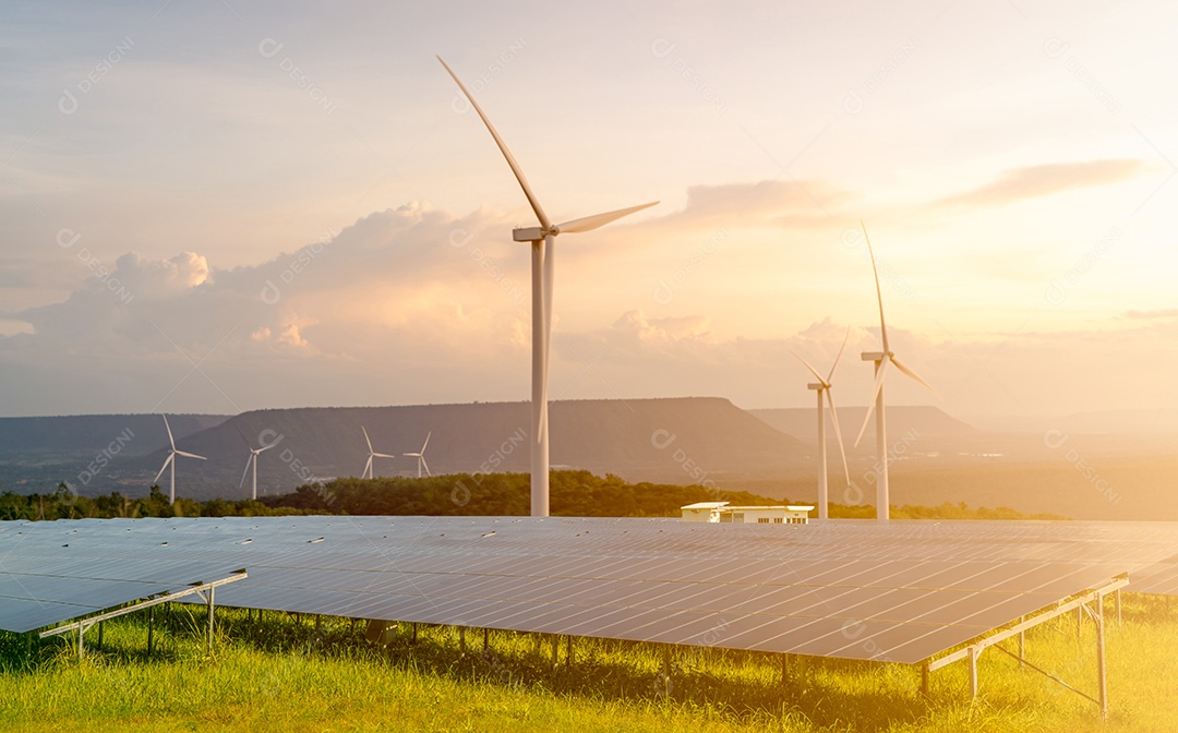 Energia Sustentável. Fazenda de turbinas solares e eólicas. Renovação sustentável