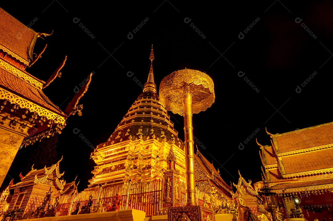 Wat Phra That Doi Suthep. Templo budista em Chiang Mai