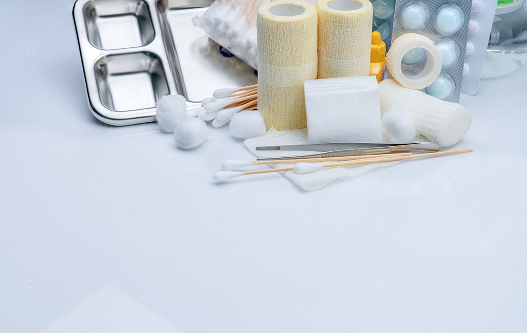 Conjunto de curativo para tratamento de feridas. Suprimento médico para diabetes
