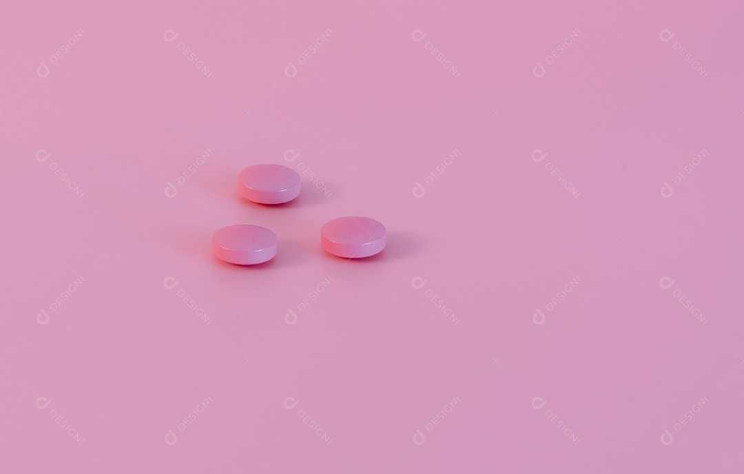 Pílula de comprimidos rosa em fundo rosa. Bandeira de farmácia. farmacêutico