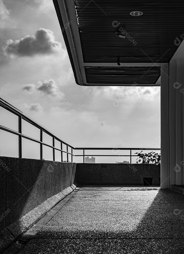 Varanda de arquitetura contemporânea.