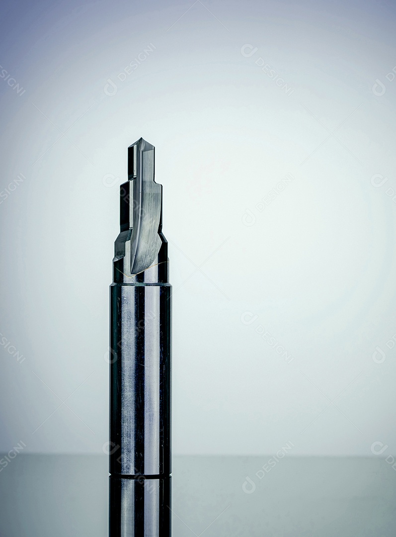 Ferramentas especiais isoladas no fundo branco da textura. Feito sob encomenda